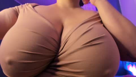 ashanty_vera01 online show from 05/04/26, 03:57