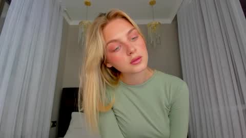your pretty Ashley online show from 05/25/26, 10:54