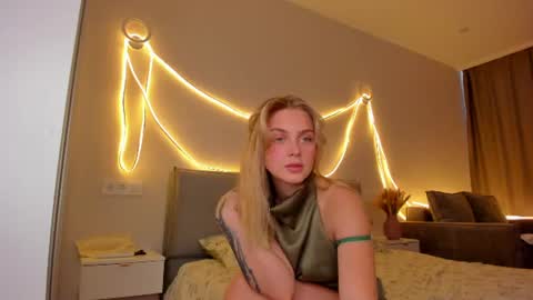 Snapshot of ashbunny_ chatting on 06/29/26, 03:34 your pretty Ashley online show from 06/29/26, 03:34