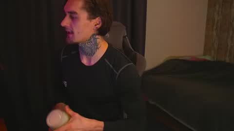 Jerk Machine online show from 12/18/25, 03:45