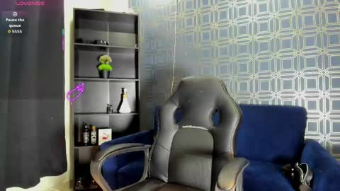 Snapshot of asher_lux chatting on 05/16/26, 07:34 Asher online show from 05/16/26, 07:34