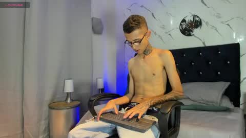 Snapshot of asher_lux chatting on 05/29/26, 07:56 Asher online show from 05/29/26, 07:56