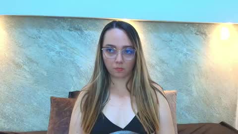 Asley Bennet online show from 10/14/25, 04:02