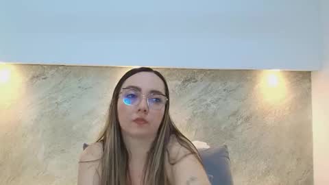 Asley Bennet online show from 11/20/25, 04:45