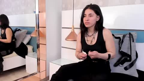 Ashkoreh online show from 10/21/25, 07:25