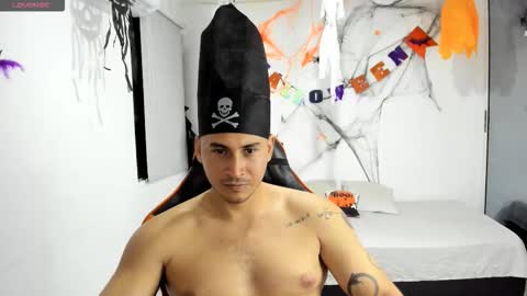 ashlan_king online show from 10/17/25, 02:37