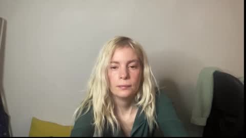 Ashlee online show from 01/14/26, 03:23