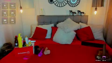 Snapshot of ashleey_0 chatting on 06/21/26, 01:24 ashley online show from 06/21/26, 01:24