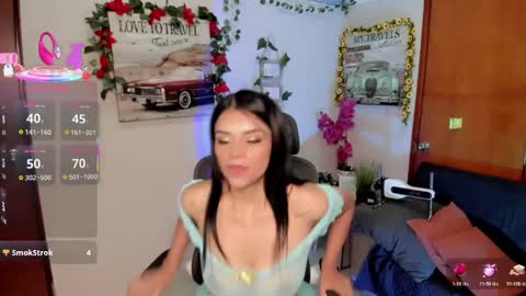 Snapshot of ashleey_johnson chatting on 04/28/26, 02:11 linda online show from 04/28/26, 02:11