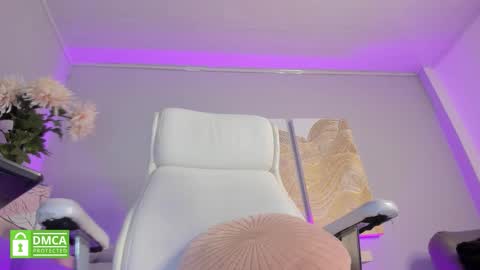 Ashley online show from 12/14/25, 12:38