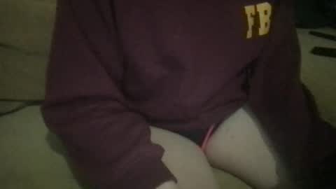 Snapshot of ashleighpink chatting on 01/19/26, 01:09 Ashleigh online show from 01/19/26, 01:09