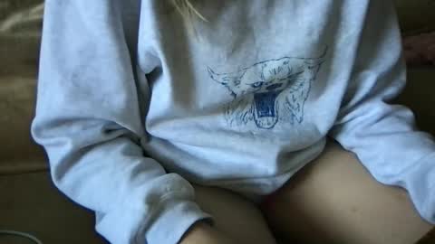 Snapshot of ashleighpink chatting on 02/16/26, 06:15 Ashleigh online show from 02/16/26, 06:15