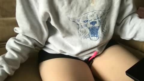 Snapshot of ashleighpink chatting on 02/25/26, 04:05 Ashleigh online show from 02/25/26, 04:05