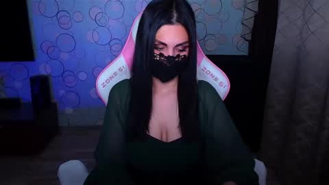   Yasmina   online show from 11/17/25, 04:07