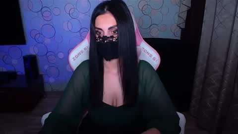   Yasmina   online show from 11/23/25, 03:28