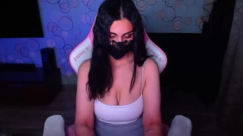   Yasmina   online show from 12/01/25, 04:06