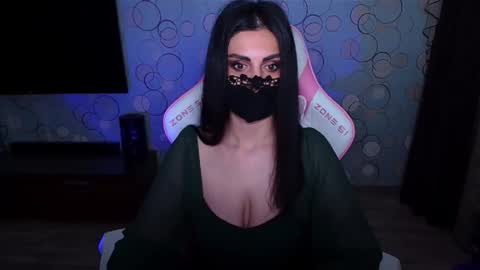   Yasmina   online show from 06/04/26, 03:45