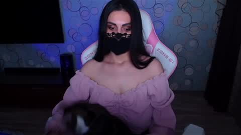 Snapshot of ashley__cooper__ chatting on 06/12/26, 05:17 Yasmina online show from 06/12/26, 05:17