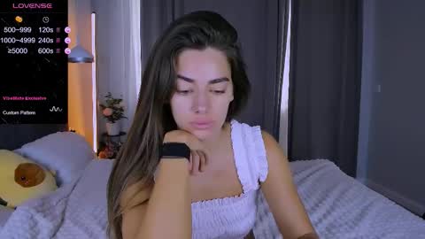 Snapshot of ashley__jess chatting on 11/07/25, 08:58 Ashley online show from 11/07/25, 08:58