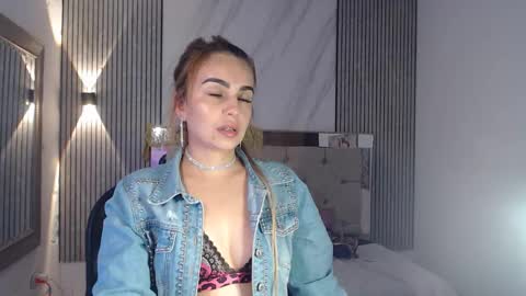 ashley__tylor online show from 01/14/26, 07:03