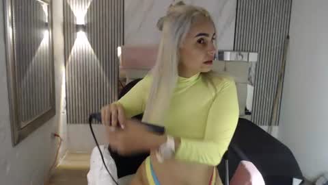 ashley__tylor online show from 07/08/26, 06:45