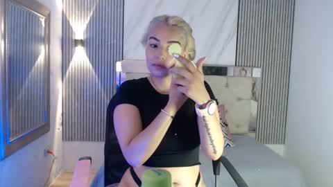 ashley__tylor online show from 07/11/26, 07:49