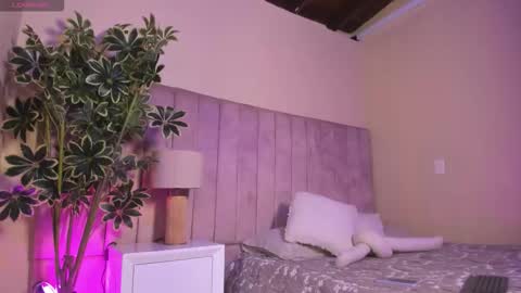 ashley_beaomunt online show from 03/20/26, 11:37