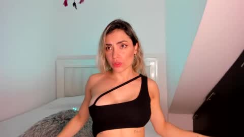 ashley_blair online show from 02/21/25, 03:54