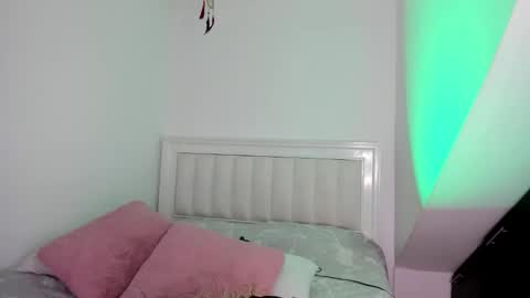 ashley_blair online show from 12/19/25, 09:55