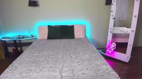 Alina online show from 02/06/25, 07:24