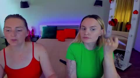 Snapshot of ashley_crashly chatting on 06/27/26, 09:03 Alina online show from 06/27/26, 09:03
