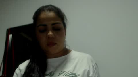 Snapshot of ashley_love12 chatting on 08/02/26, 03:27 ashley online show from 08/02/26, 03:27