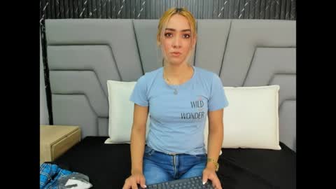 ashley_miller26 online show from 06/01/26, 11:23