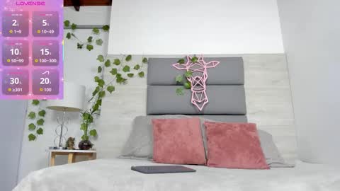 AshleyHill online show from 11/23/25, 03:06