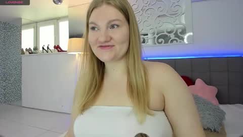 AshleyJonse online show from 10/06/25, 05:05