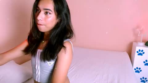 Snapshot of ashleypetite_ chatting on 09/10/25, 07:36 Ashley online show from 09/10/25, 07:36