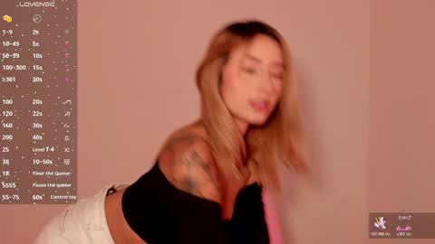 dahiana online show from 11/13/25, 03:11