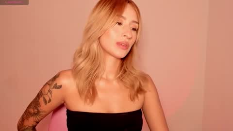 dahiana online show from 01/19/26, 04:22