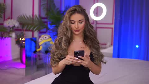 Snapshot of ashleysinnx chatting on 01/15/25, 07:12 Ashley online show from 01/15/25, 07:12