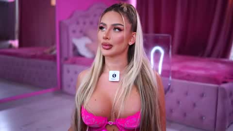 Snapshot of ashleysinnx chatting on 12/03/25, 11:41 Ashley online show from 12/03/25, 11:41