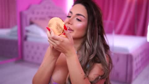 Snapshot of ashleysinnx chatting on 01/19/26, 10:30 Ashley online show from 01/19/26, 10:30