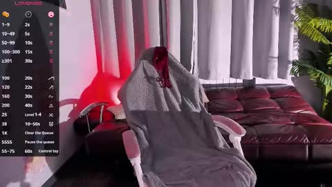 Ashley online show from 11/29/25, 01:03