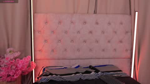 Ashley Lauren online show from 01/09/25, 06:48