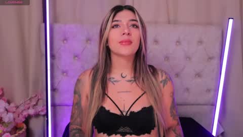 Ashley Lauren online show from 02/20/25, 03:45