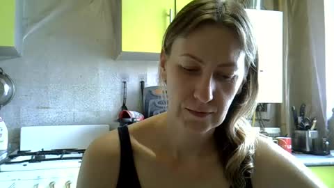 Snapshot of ashleyxhoney chatting on 06/23/26, 06:11 AshleyXHoney online show from 06/23/26, 06:11
