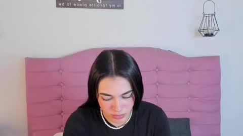 kylie online show from 09/23/25, 03:20