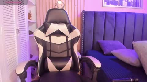 ashlye_miller_ online show from 07/02/26, 08:04