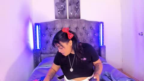 ashlye_rose0 online show from 12/03/25, 11:41