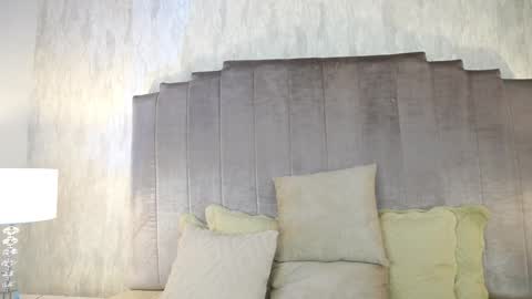 Paula Baleta  online show from 01/24/25, 05:10