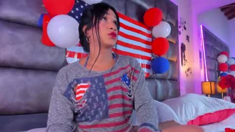 ashlymillerr_ online show from 07/04/26, 07:53